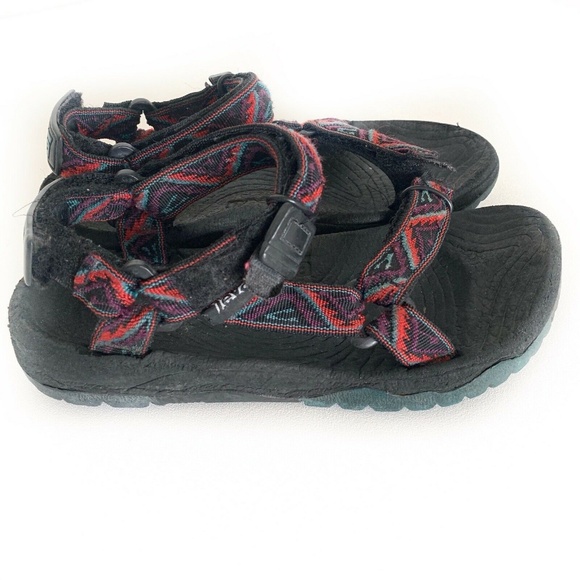 vintage teva sandals